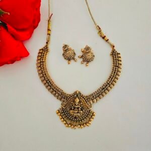 Mahika Necklace
