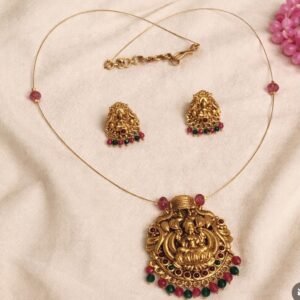Eesha Invisible Necklace